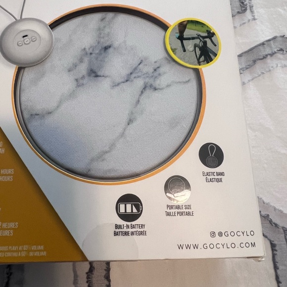 Cylinder On the Go Wireless Speaker - Picture 5 of 6